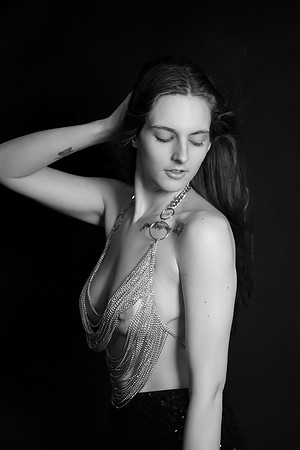MV2_0357BW