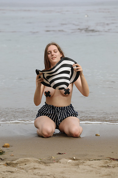MV2_1881