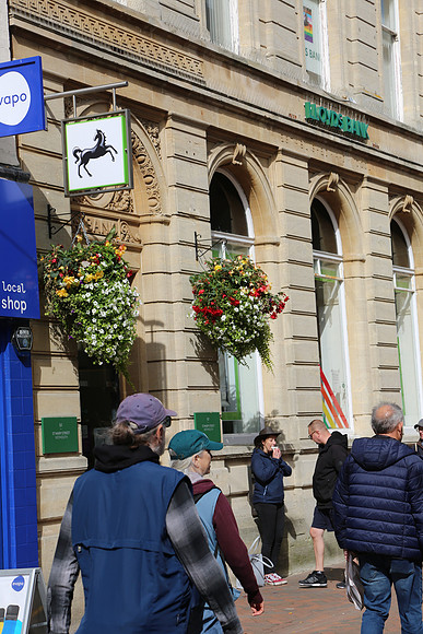 MV1_0151