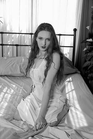 MV2_0847BW
