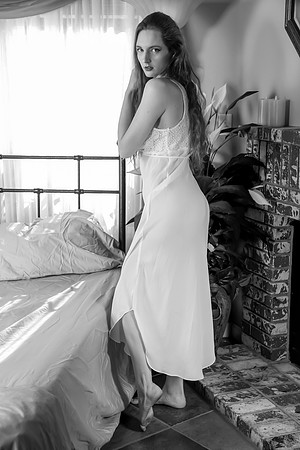 MV2_0947BW