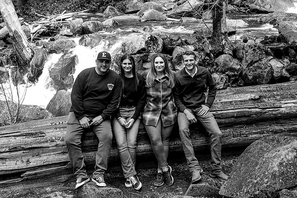 MV2_0093BW