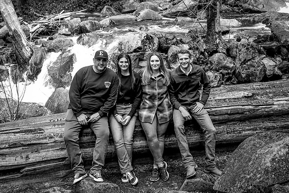 MV2_0093BW